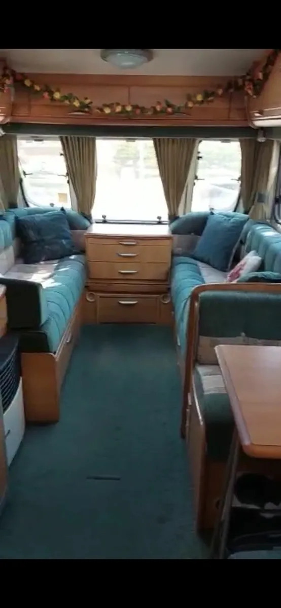 Caravan - Image 3