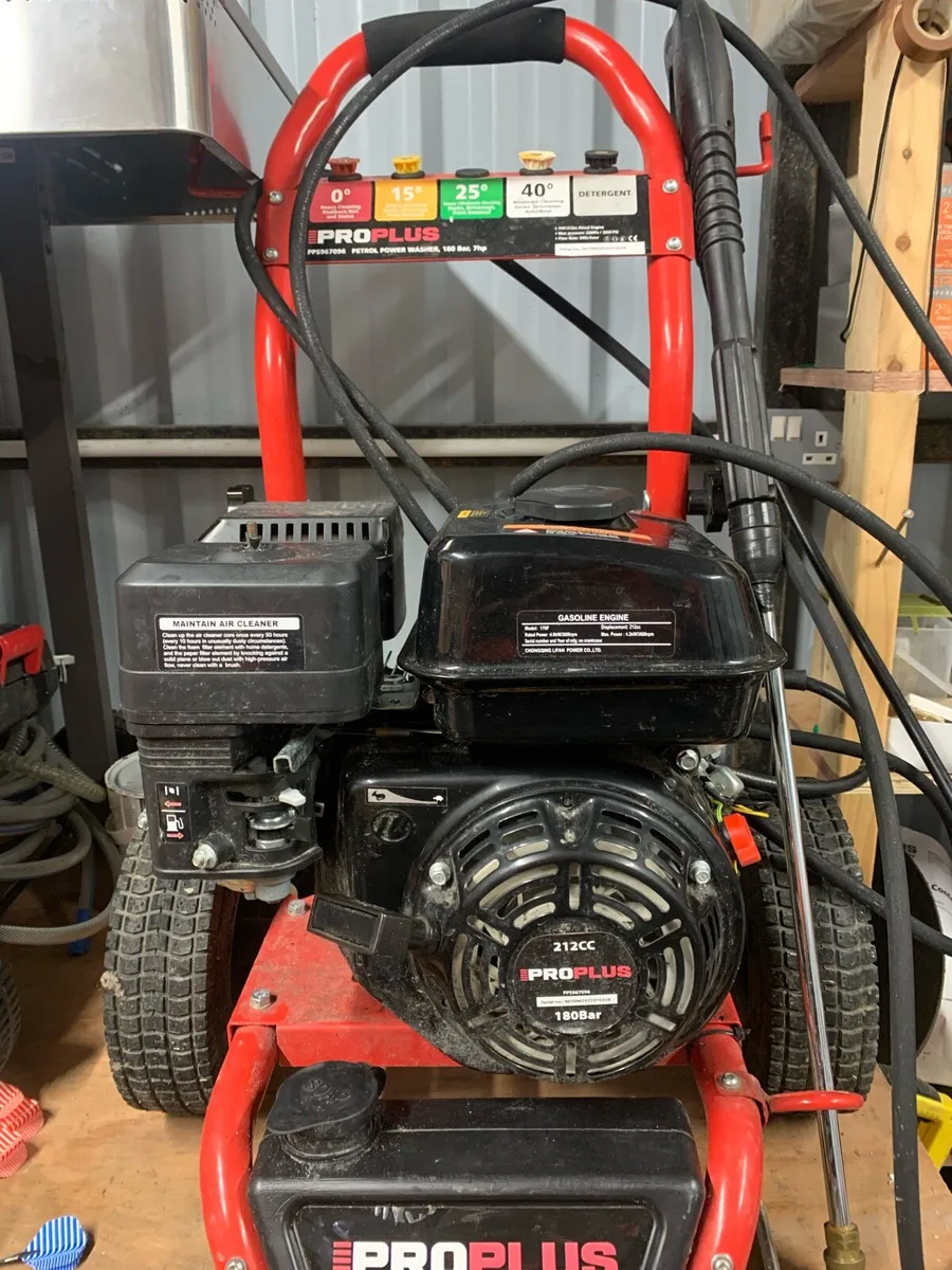 Power washer - Image 1