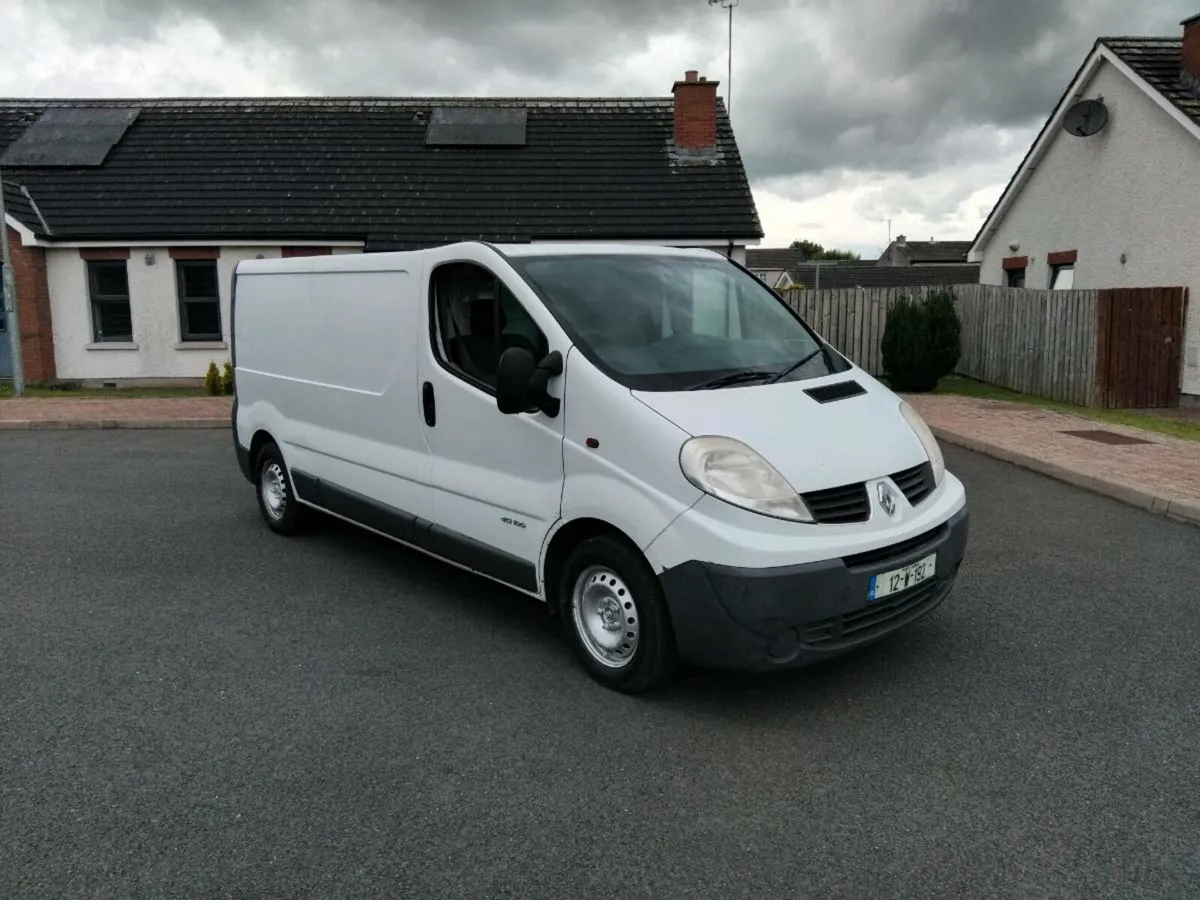 Low kms 2012 Renault trafic van test 06/12/25 - Image 2