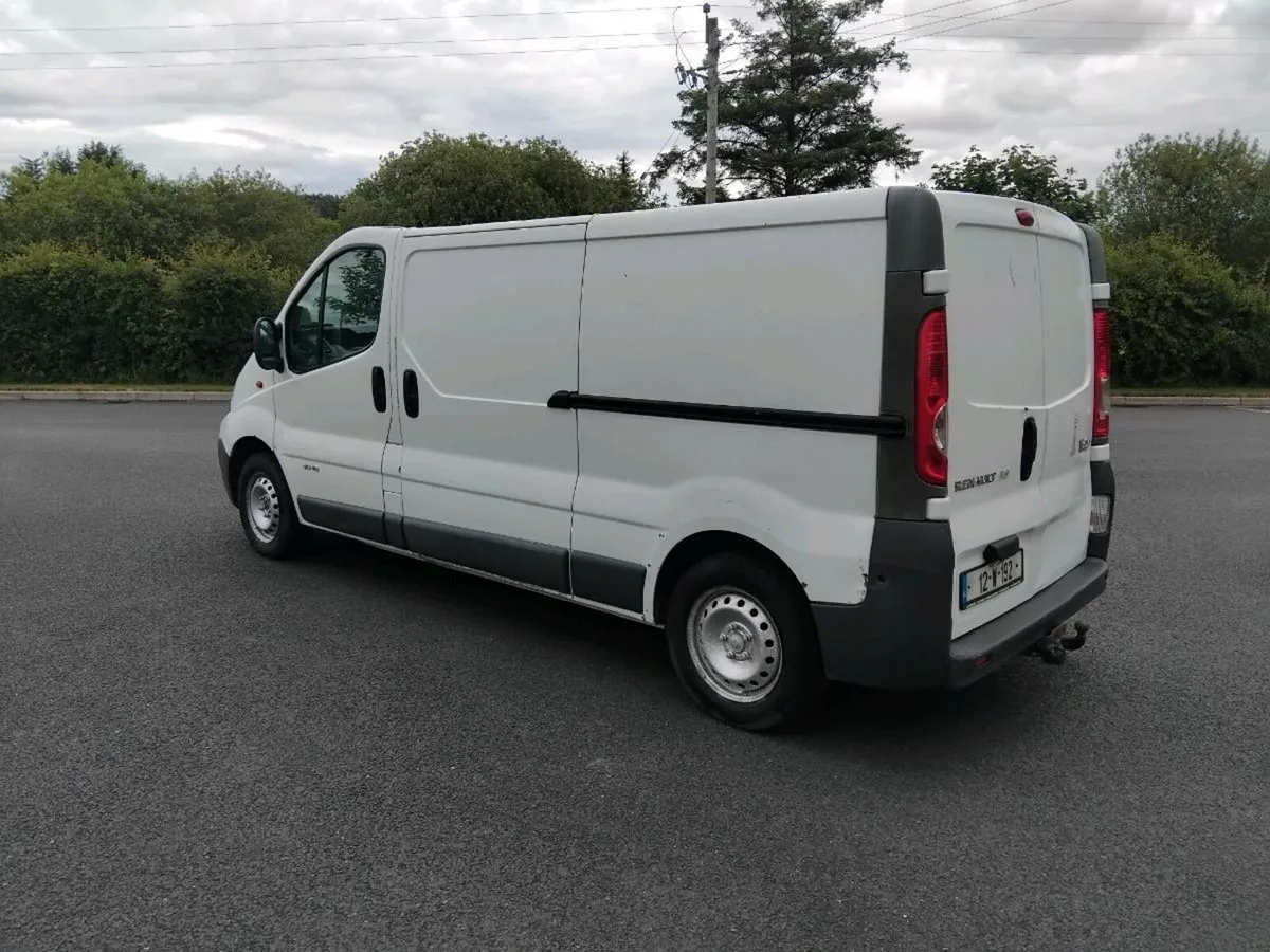 Low kms 2012 Renault trafic van test 06/12/25 - Image 3
