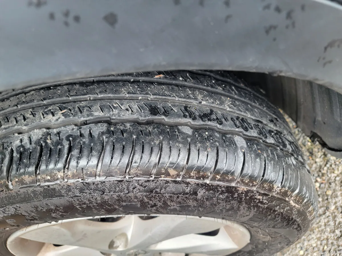 Nissan Qashqai 2012 - Image 3