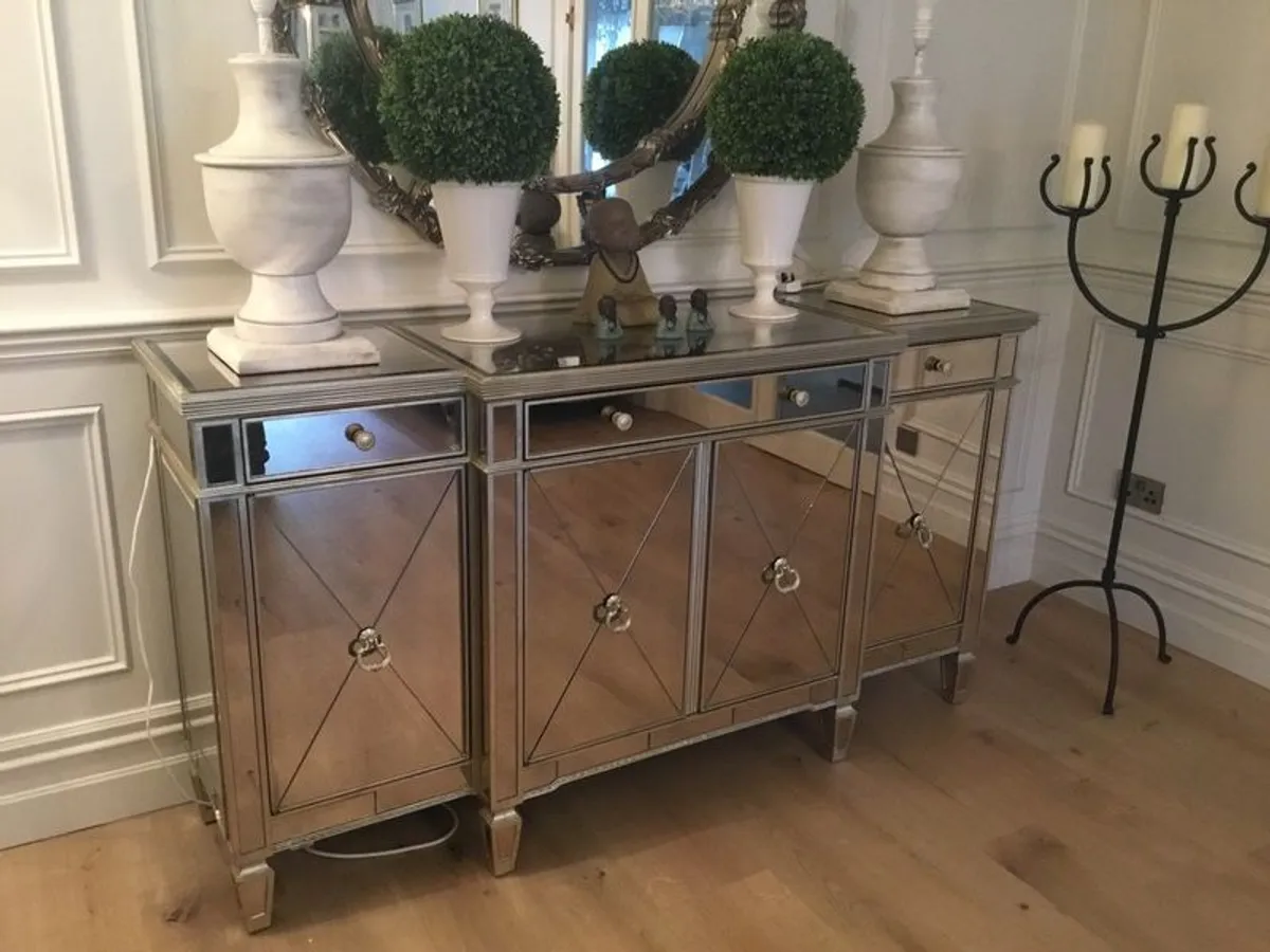 Cabinet Console Cabinet - Image 1
