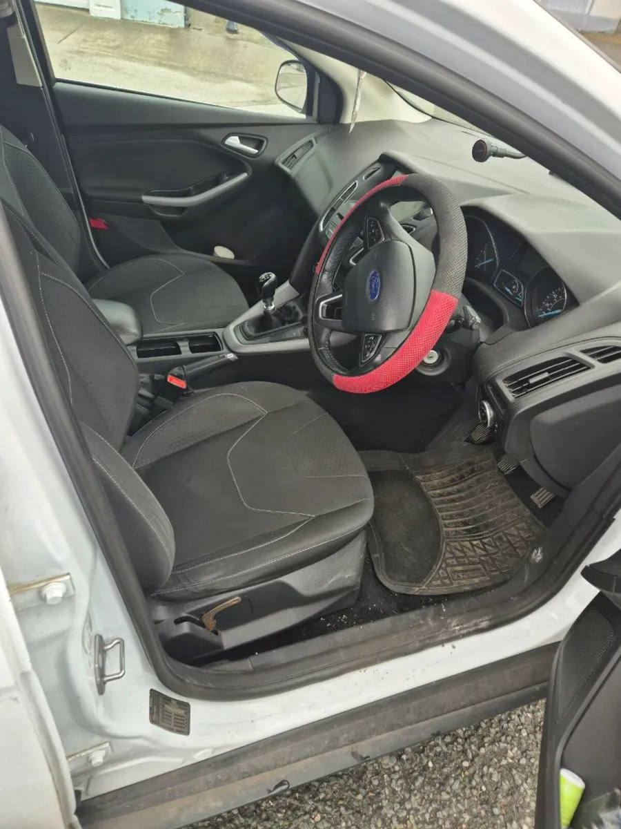 Ford Focus 1.5 TDCI Zetec - Image 2