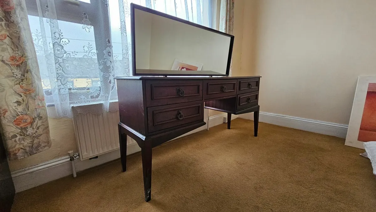 Dressing Table with Mirror - Image 4