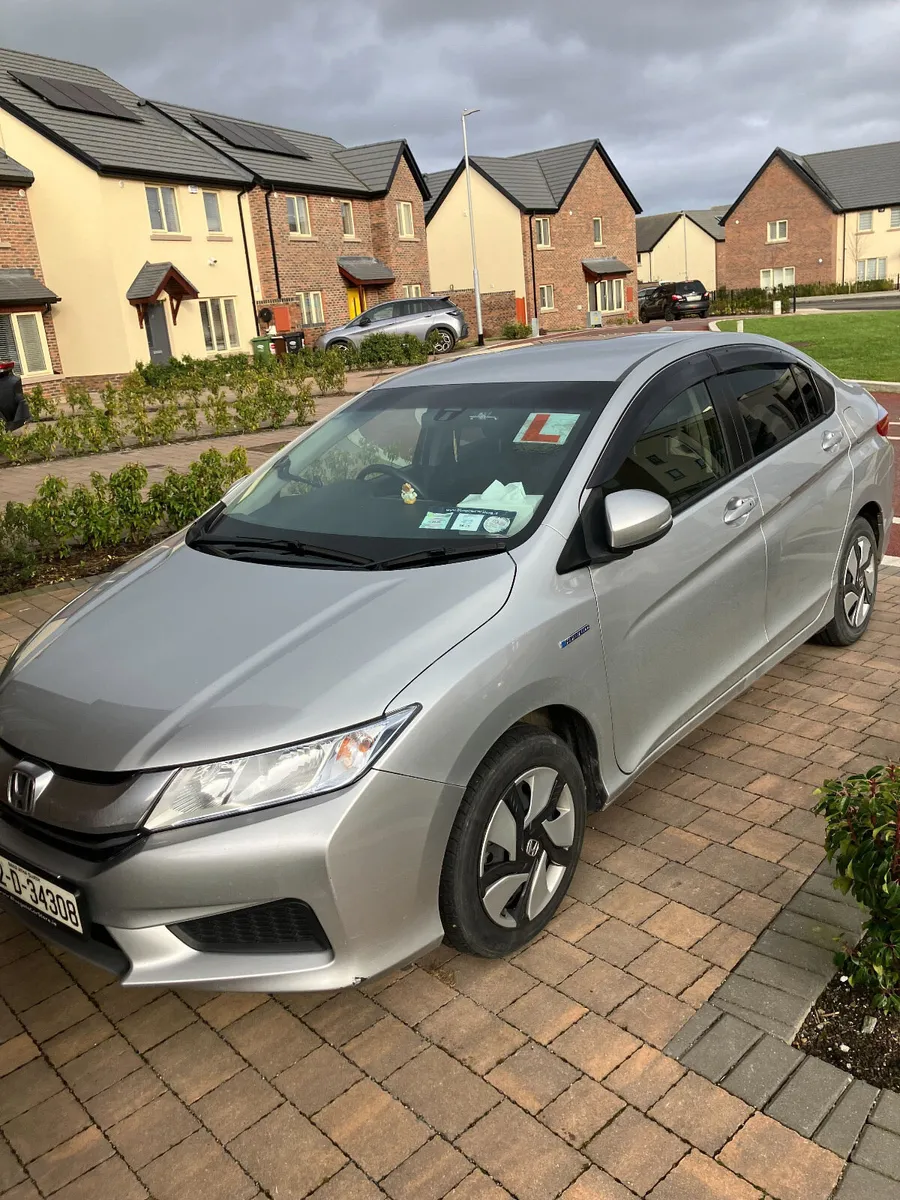 Honda Grace Petrol hybrid (Saloon/Sedan - Image 1