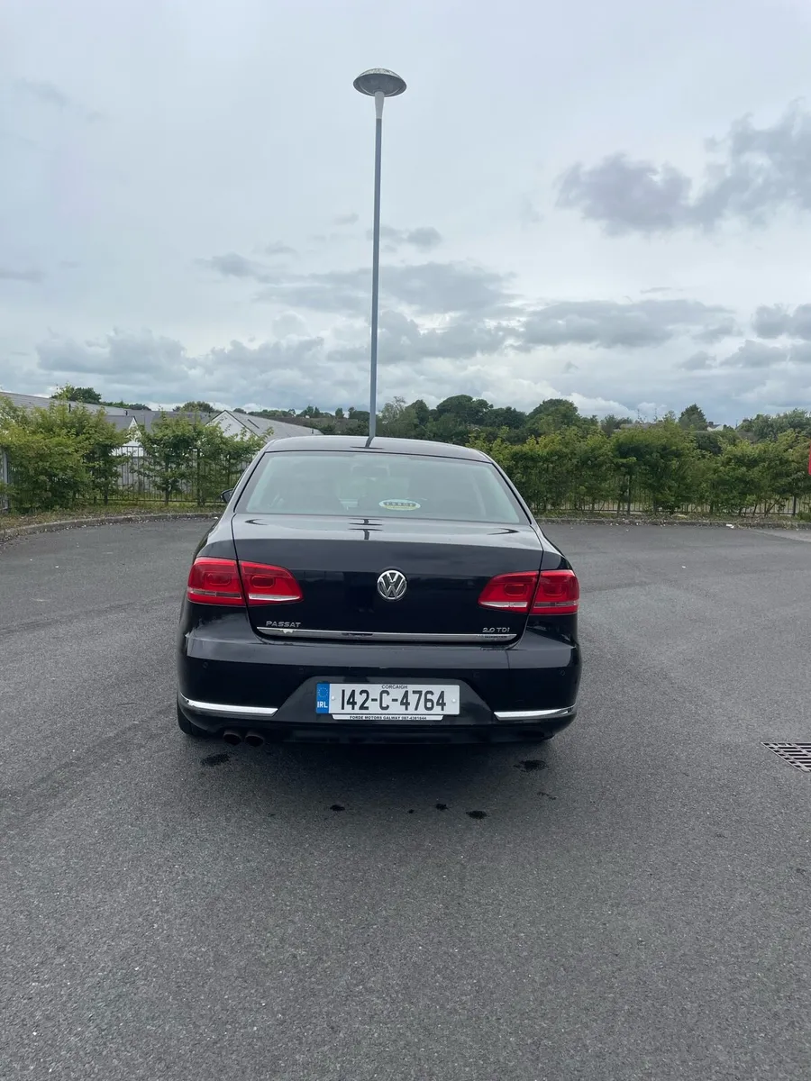 Volkswagen Passat 2014 - Image 4
