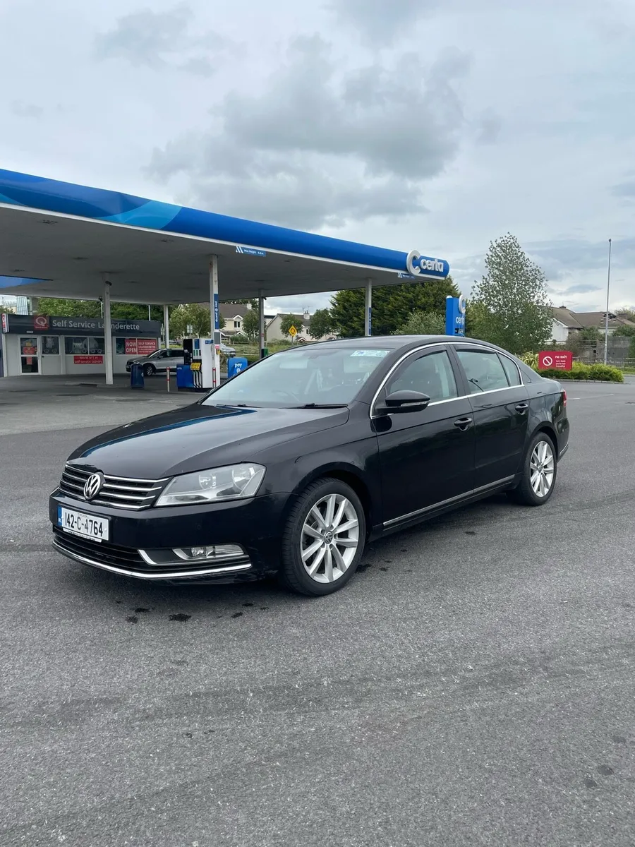Volkswagen Passat 2014 - Image 1
