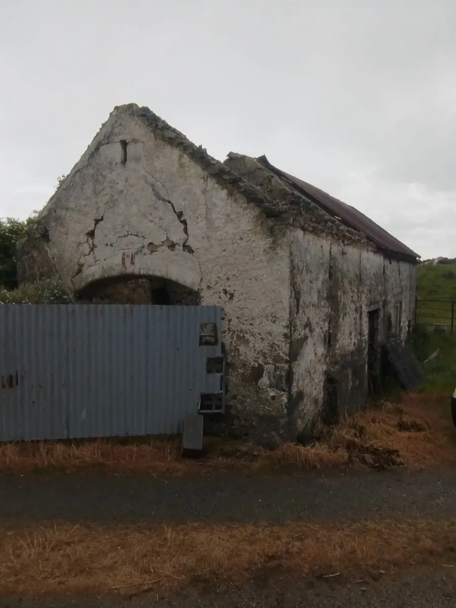 Stone Building - Image 1