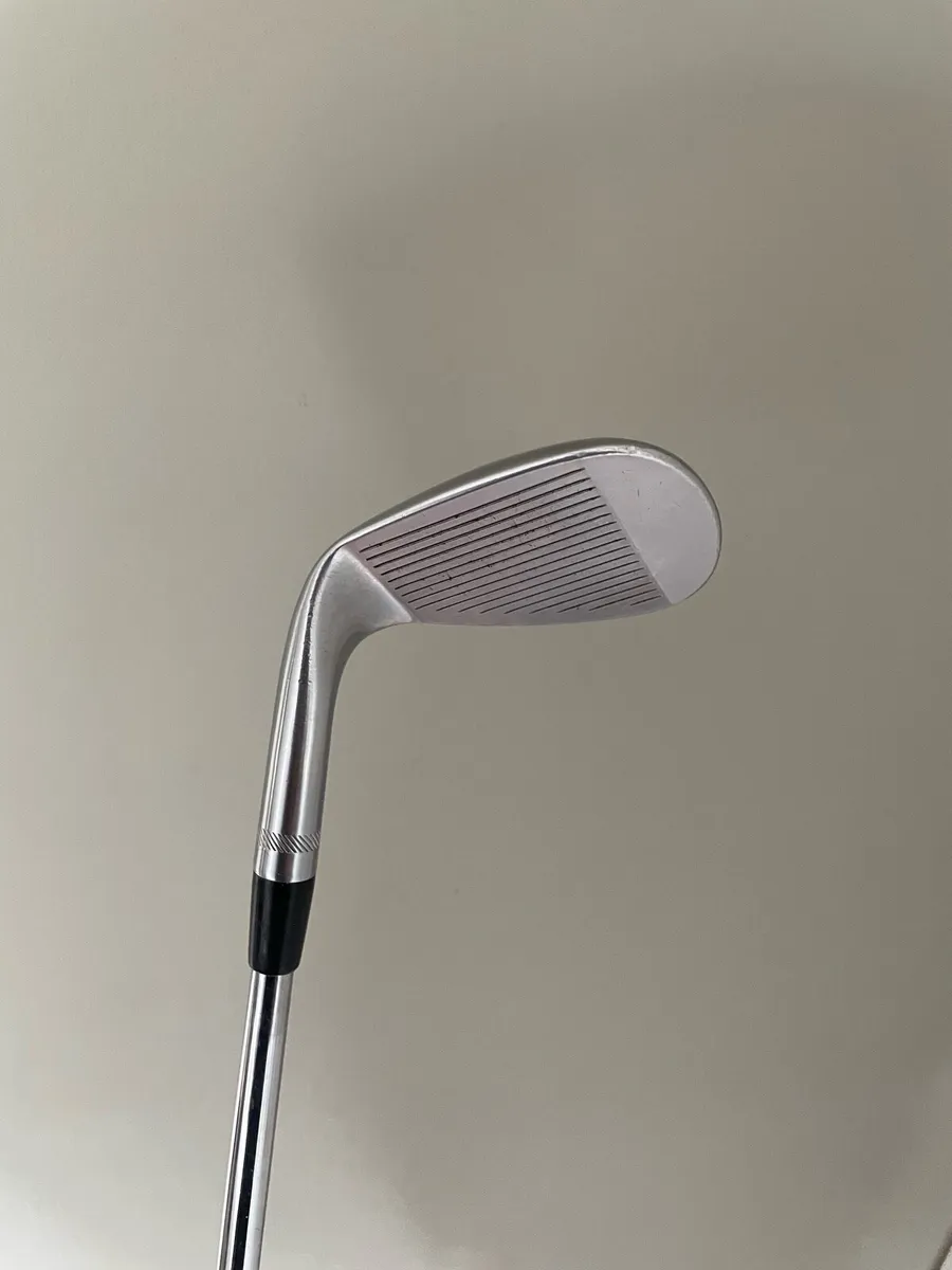 Titleist Vokey SM7 56* wedge - Image 2