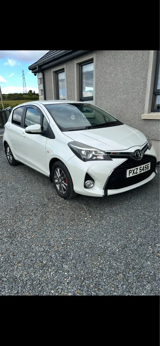 Toyota Yaris 1.4 D-4D icon 5 door - Image 1