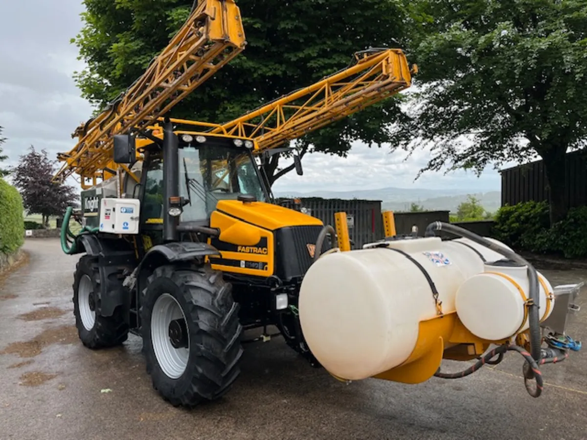 JCB 2140 Fastrac c/w Knight 24M  Demount Sprayer - Image 4