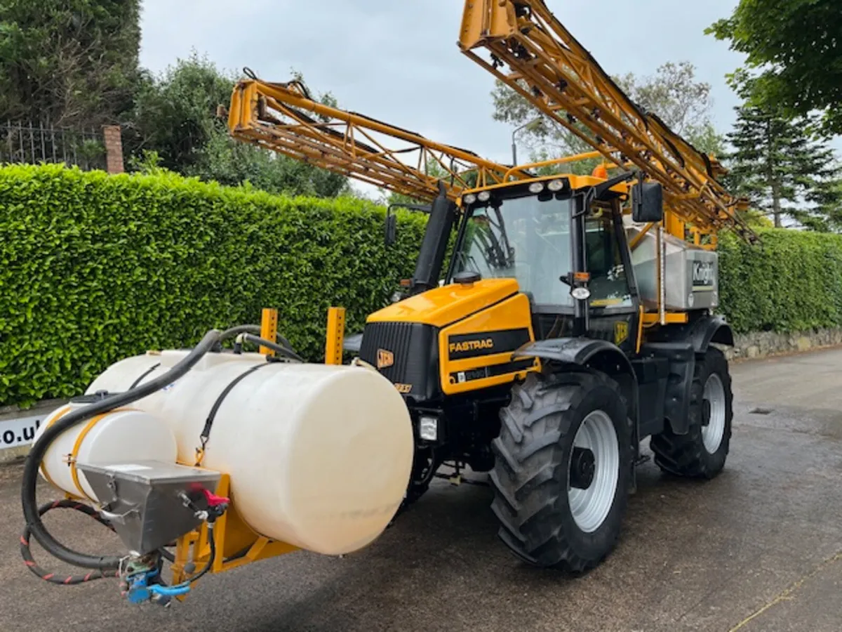 JCB 2140 Fastrac c/w Knight 24M  Demount Sprayer - Image 2