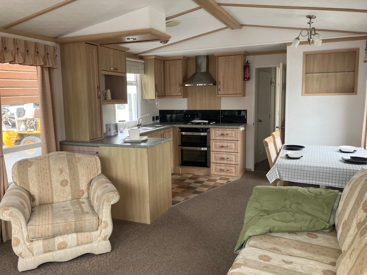 LOOK AT THE SPACE IN THIS ONE AND ITS A 3BED - Image 3