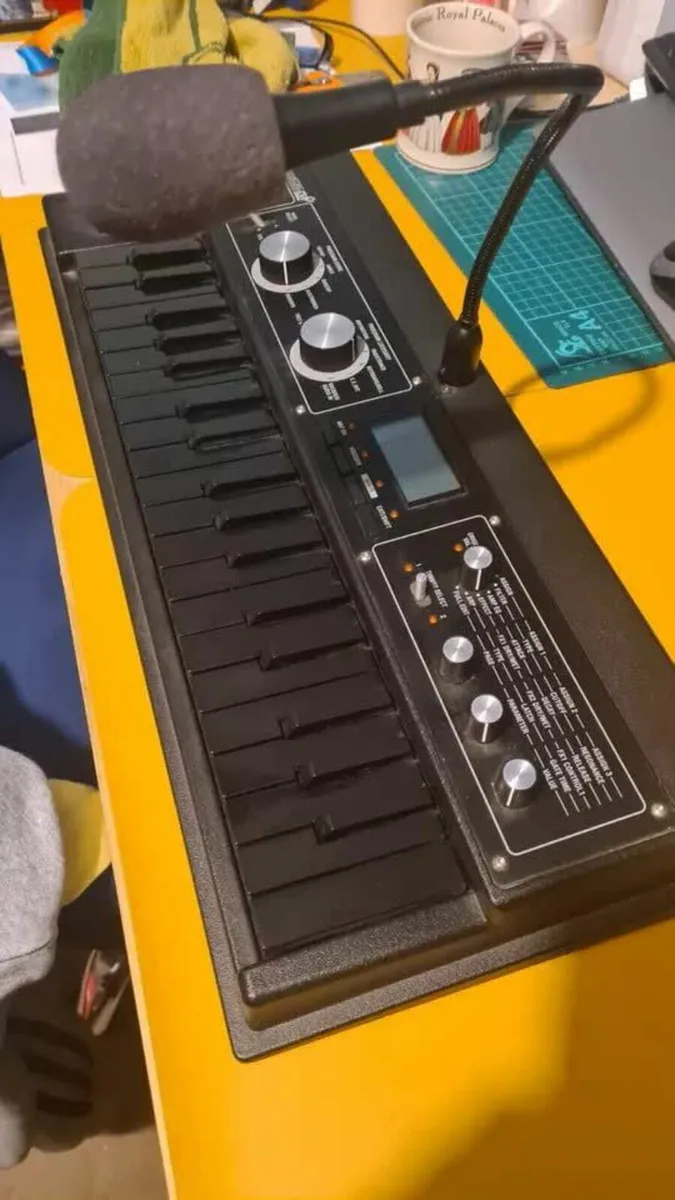 Korg microKORG XL+ Synthesizer / Vocoder - Image 4
