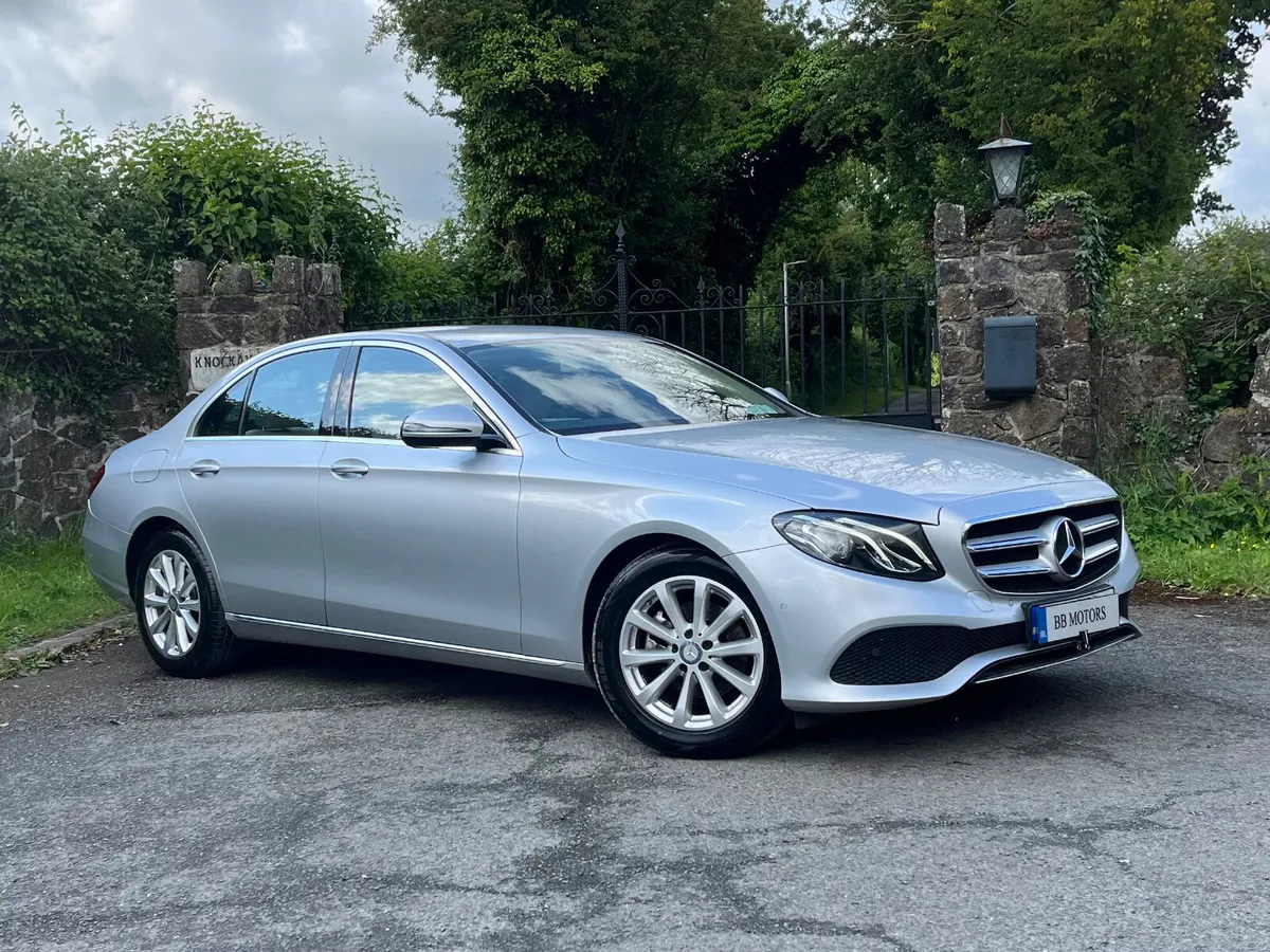 Mercedes-Benz E 200 D AVANTGARDE A/T - Image 3