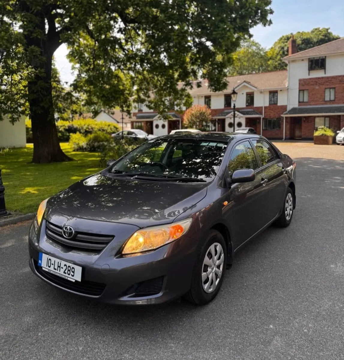 toyota corolla 2010 1.4 D4D Low Mileage - Image 2