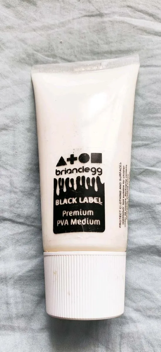 Black Label Premium PVA Medium 180 ml - Image 1