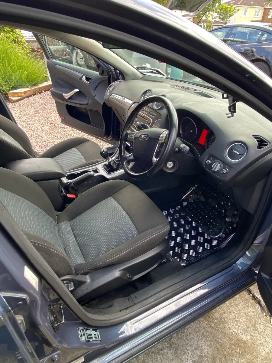 Ford Mondeo 2012 Econetic, NCT and Tax - Image 4