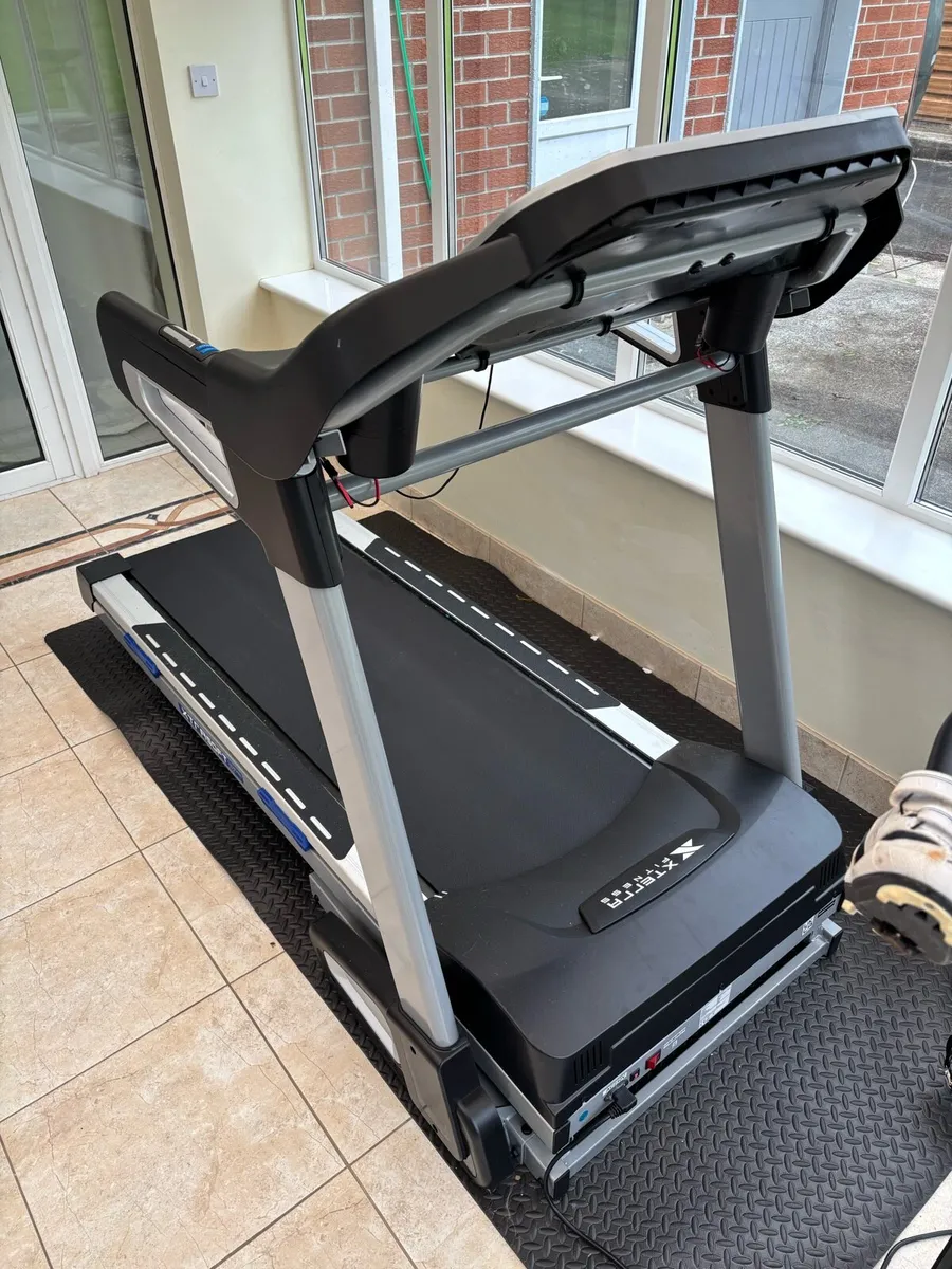 Xterra TRX4500 folding treadmill - Image 3