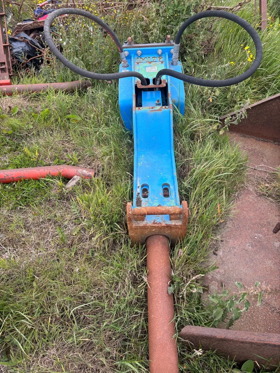 Rock hammer - Image 1