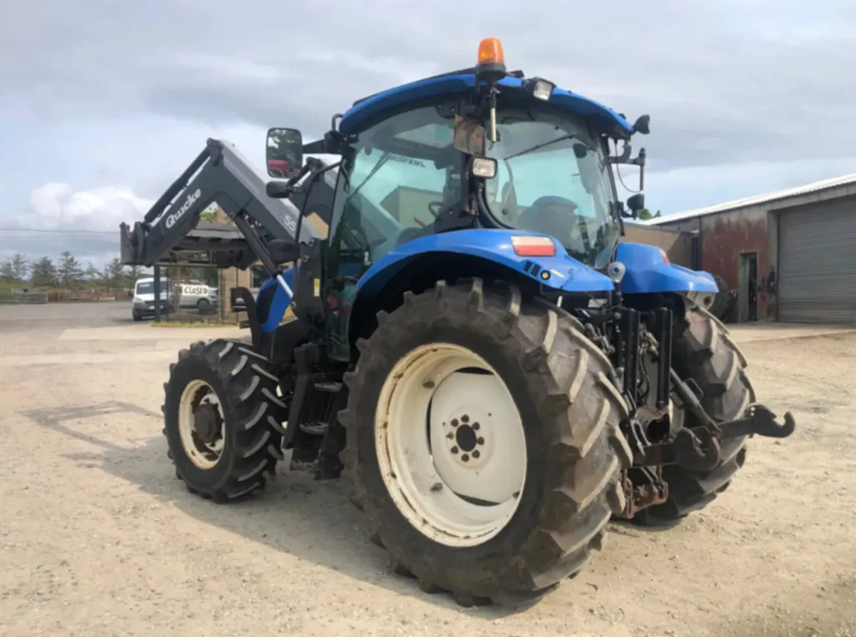 2010 New Holland T6020 - Image 3