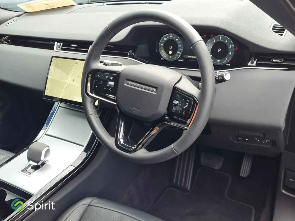 Land Rover Range Rover Evoque SUN Roof Plug-in Hy - Image 4