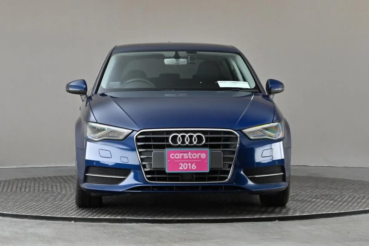 Audi A3 1.4 Tfsi S-tronic 5DR  full Leather rever - Image 2