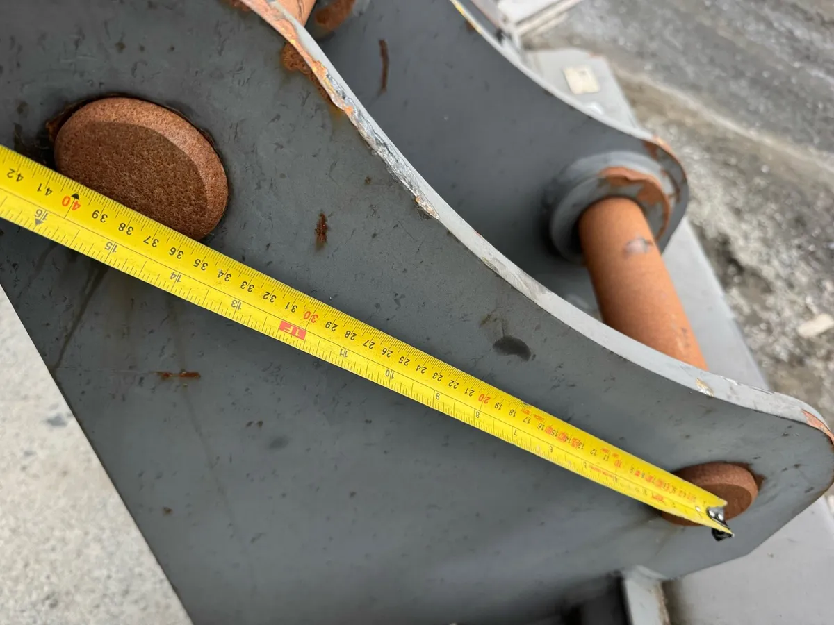 2.3m Lamy 4in1 grading bucket - Image 4