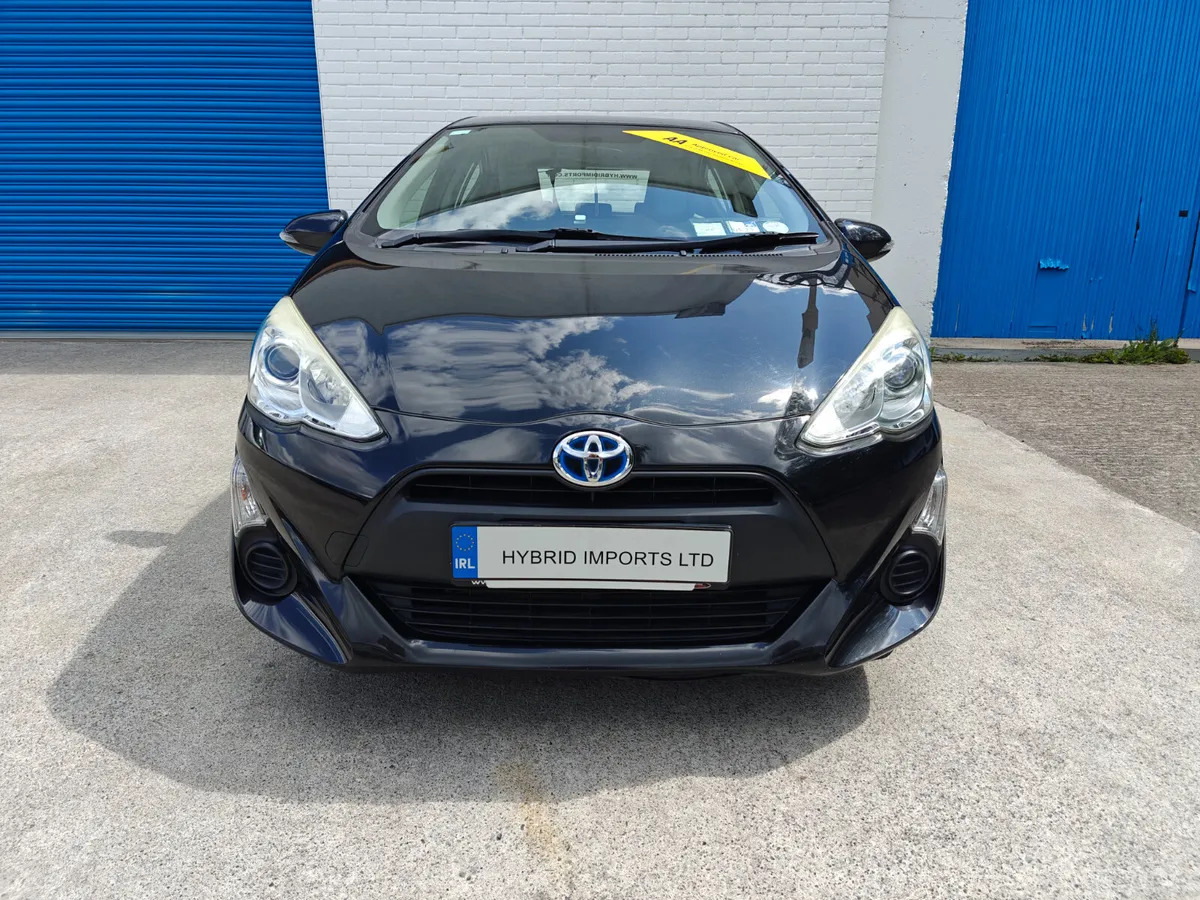 2017 TOYOTA AQUA SELF CHARGING HYBRID - Image 2