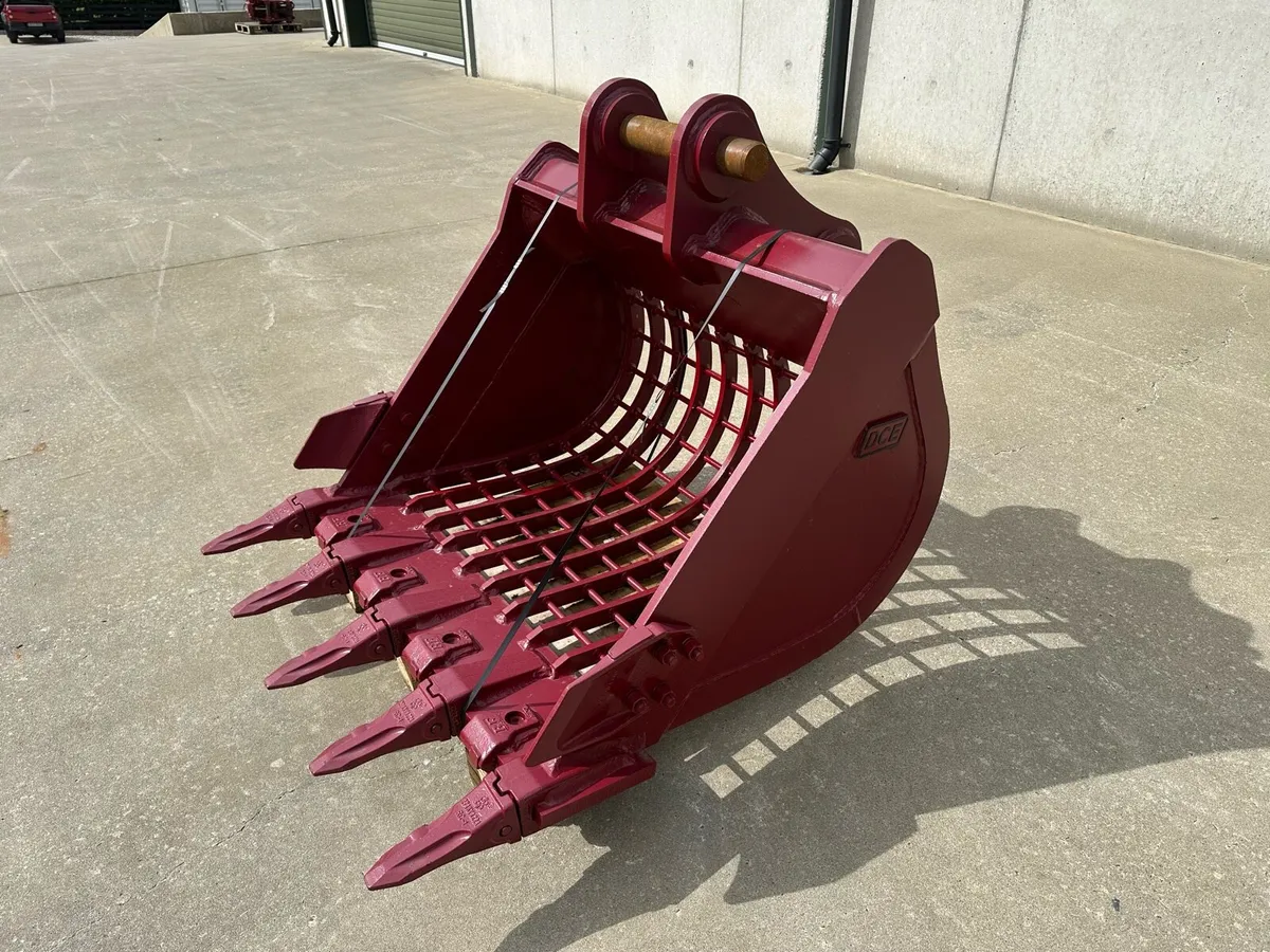 New unused 13 ton riddle bucket - Image 1