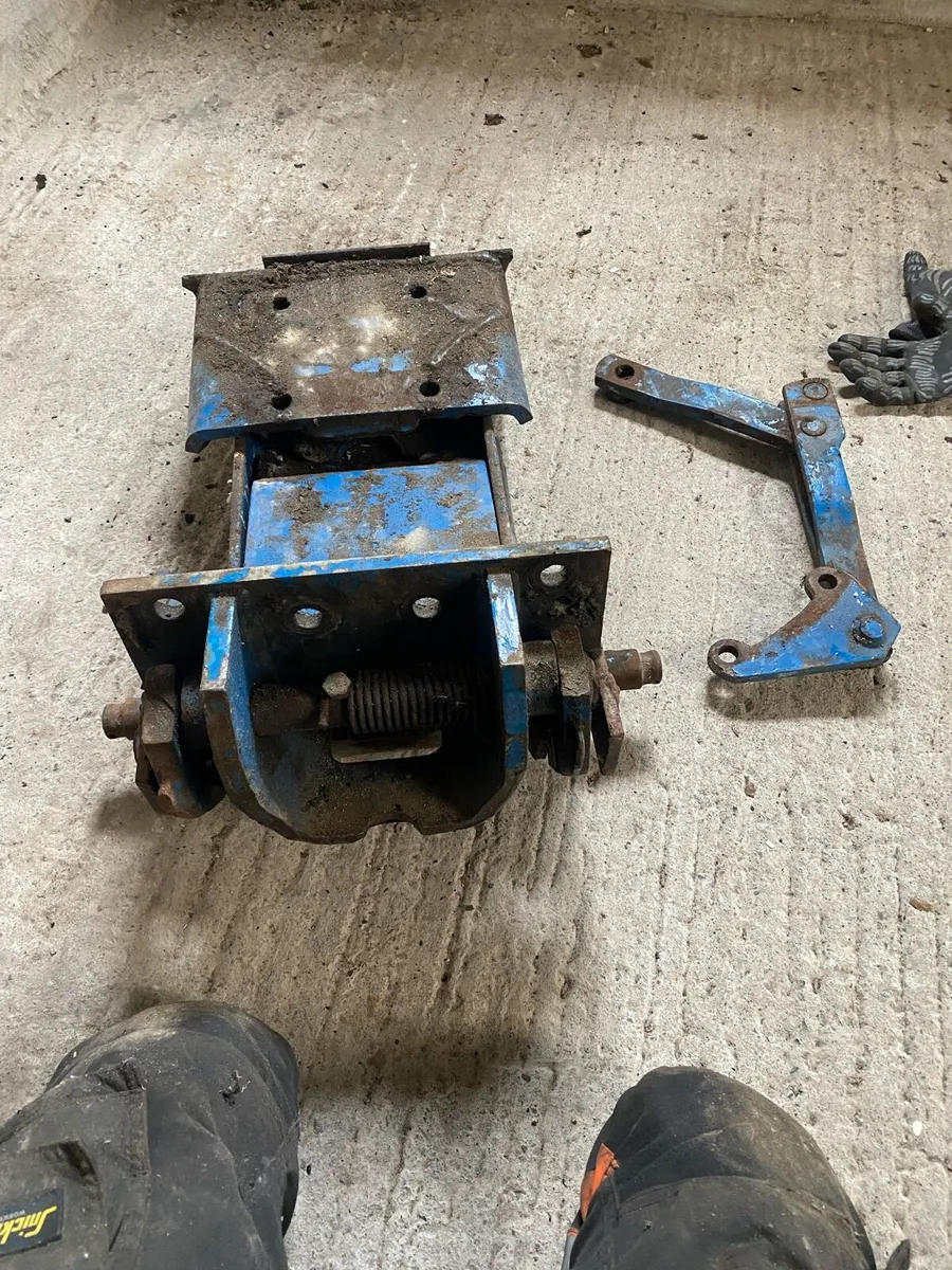 Ford 7610 super Q cab series 3 hitch. - Image 1