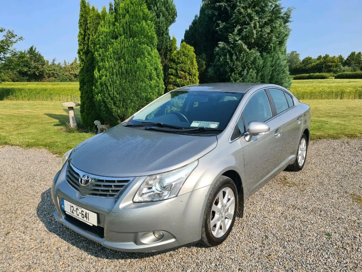 Very Low Mileage Toyota Avensis 2.0D4d - Image 2