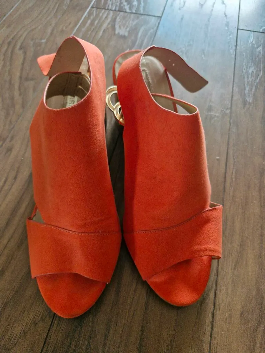 Orange Round Heels - Image 1