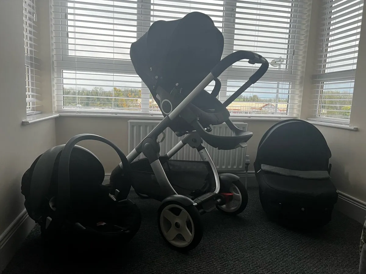 Stokke cot travel system - Image 1