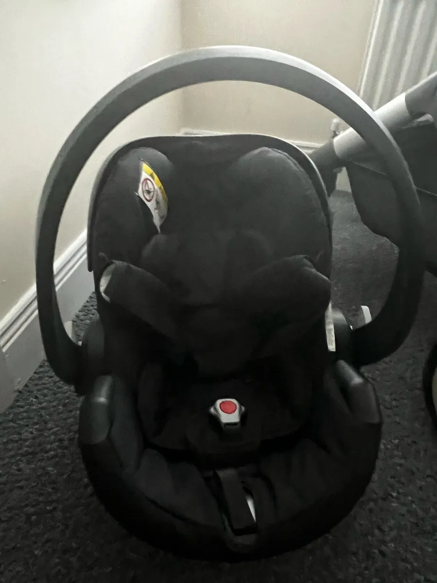 Stokke cot travel system - Image 4