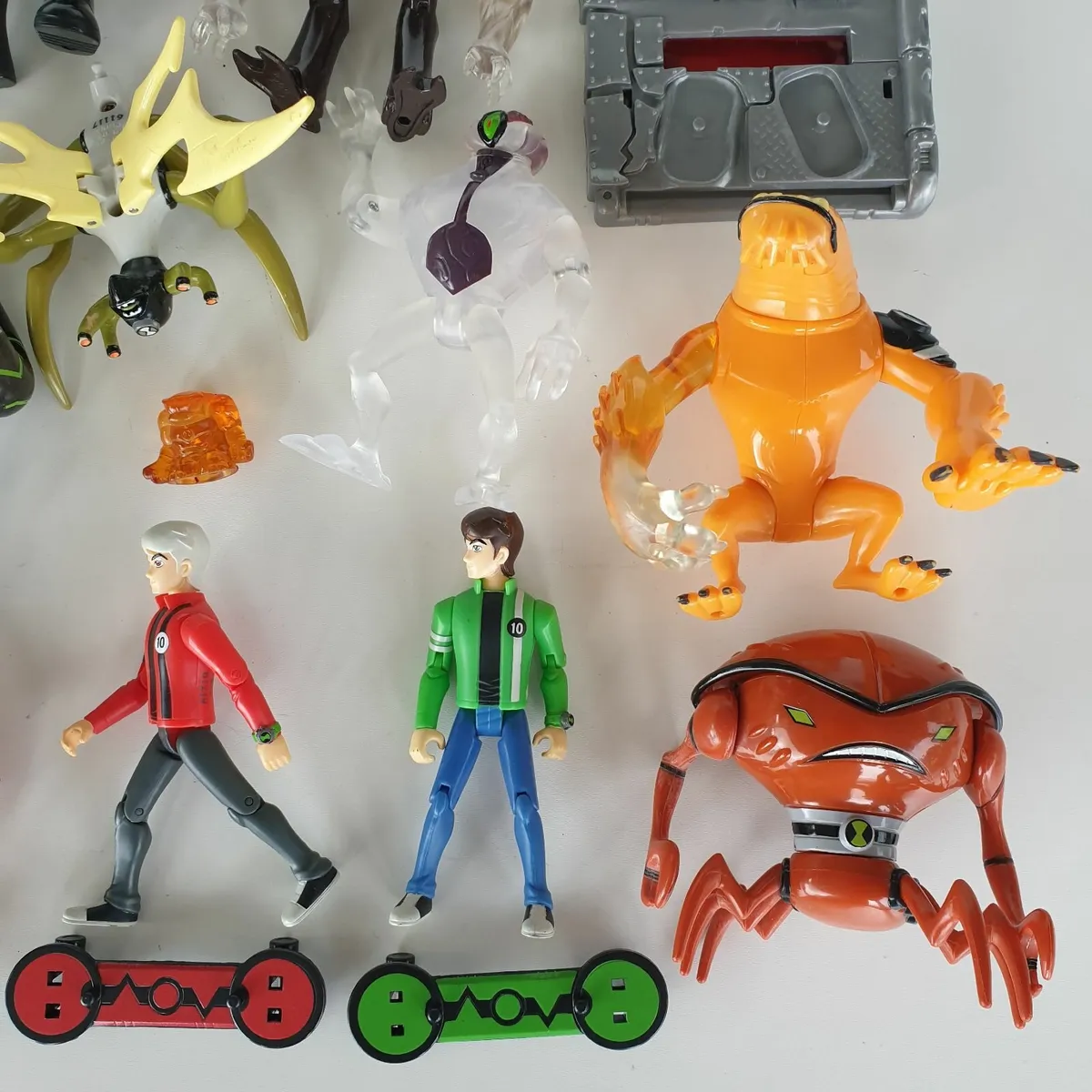 Ben 10 alien force figure bundle - Image 2