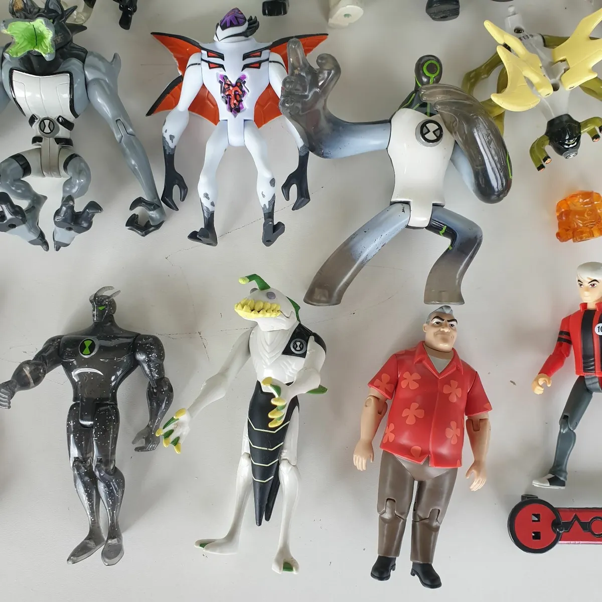 Ben 10 alien force figure bundle - Image 3