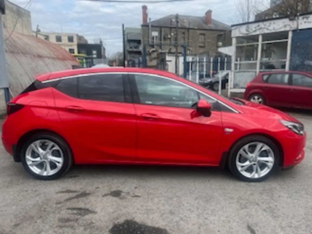 Opel Astra 2016, LOW MILEAGE - Image 2