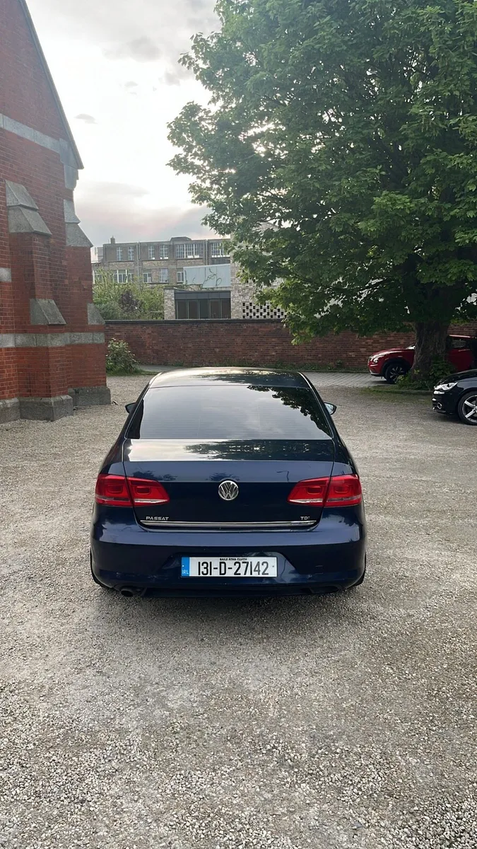 Volkswagen Passat 2013 - Image 4