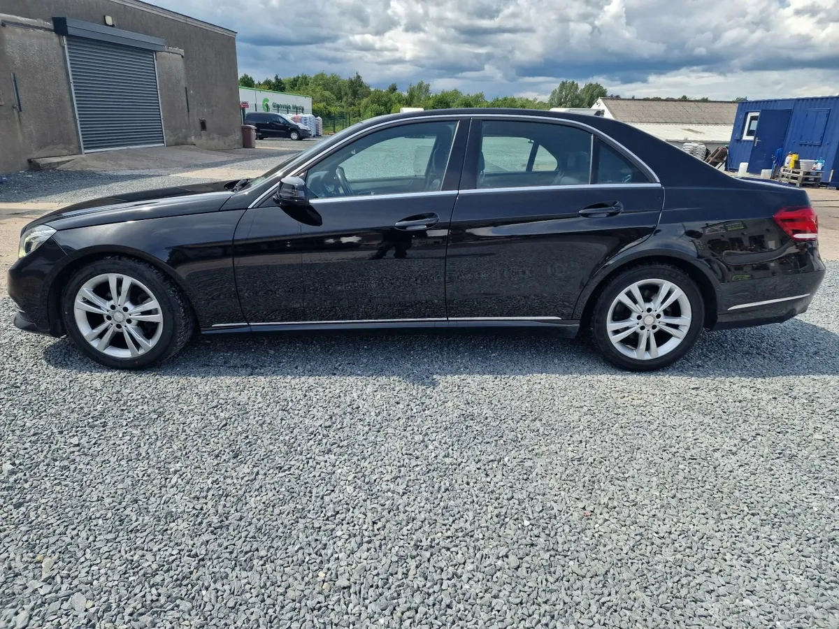 Mercedes-Benz E-Class 2015 - Image 3