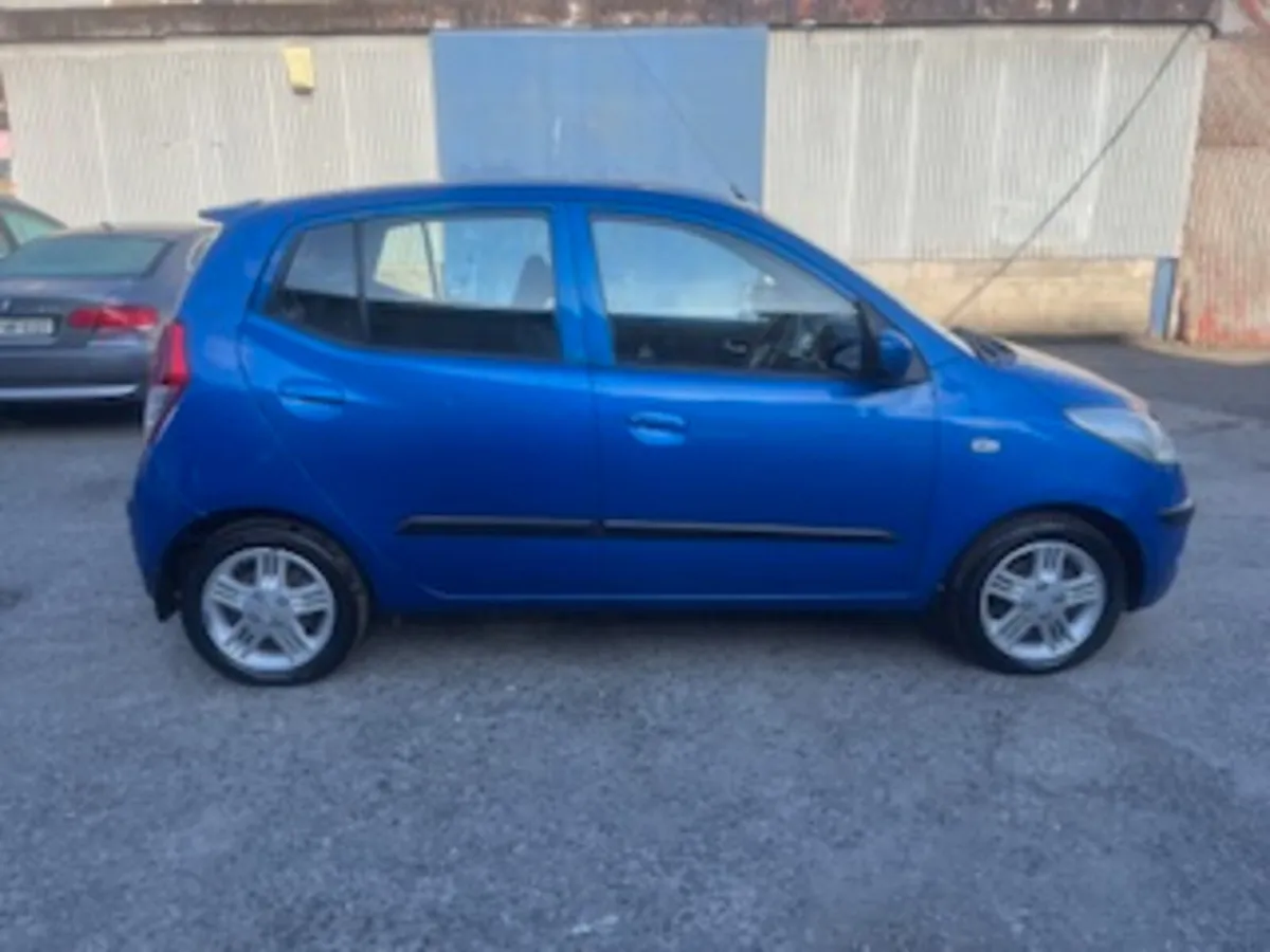 Hyundai i10 2010, LOW MILEAGE - Image 2