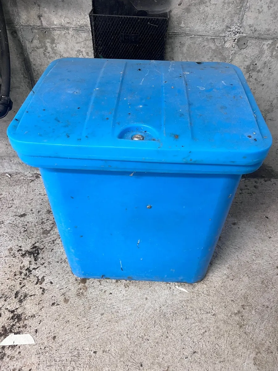 Al flask, Straw thawer and storage box - Image 2