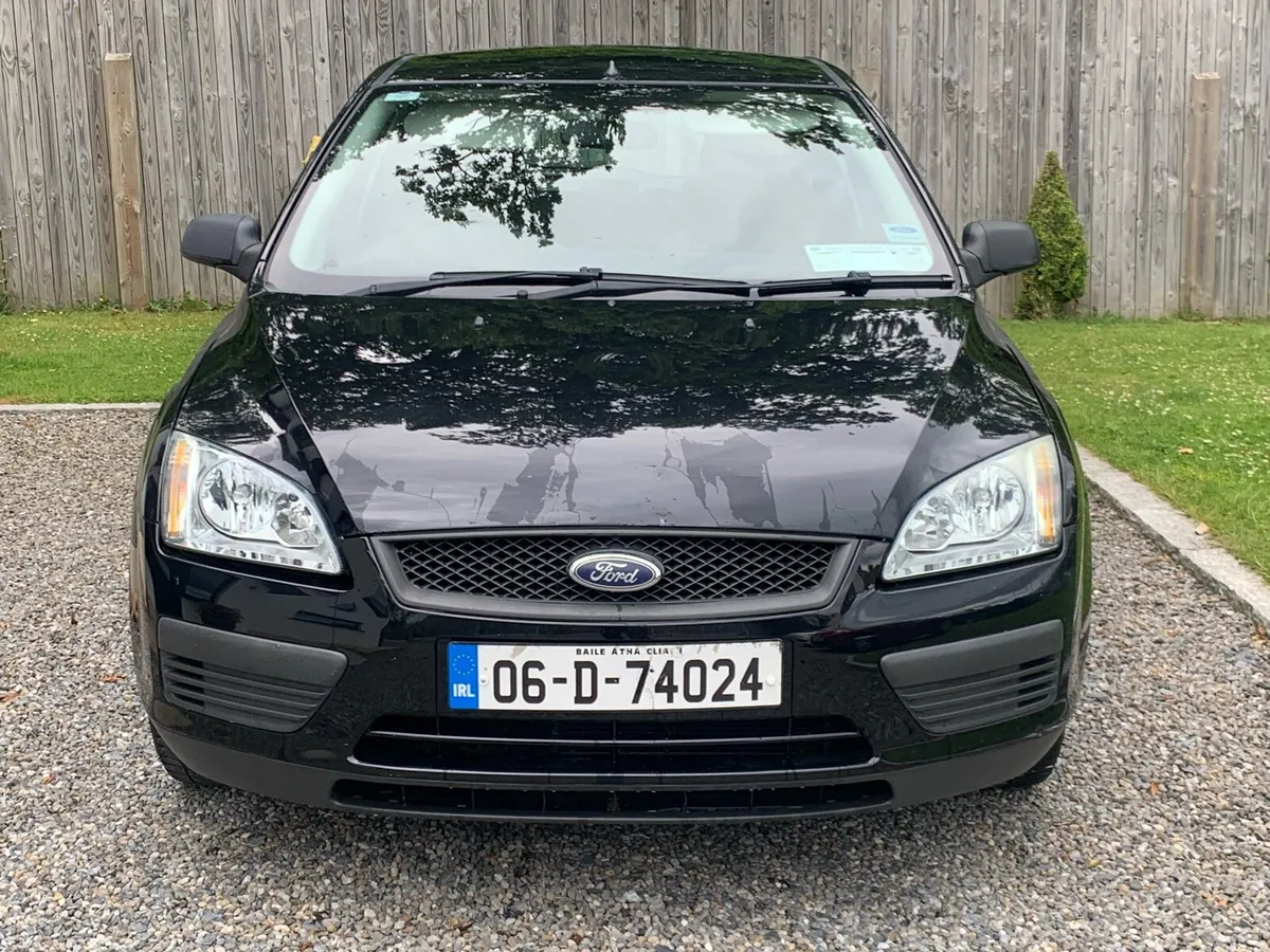 Ford Focus: only 75,000m | ONE OWNER - Image 2