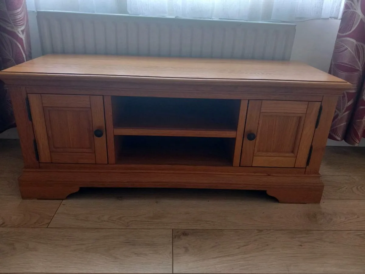 T.V table - Image 3