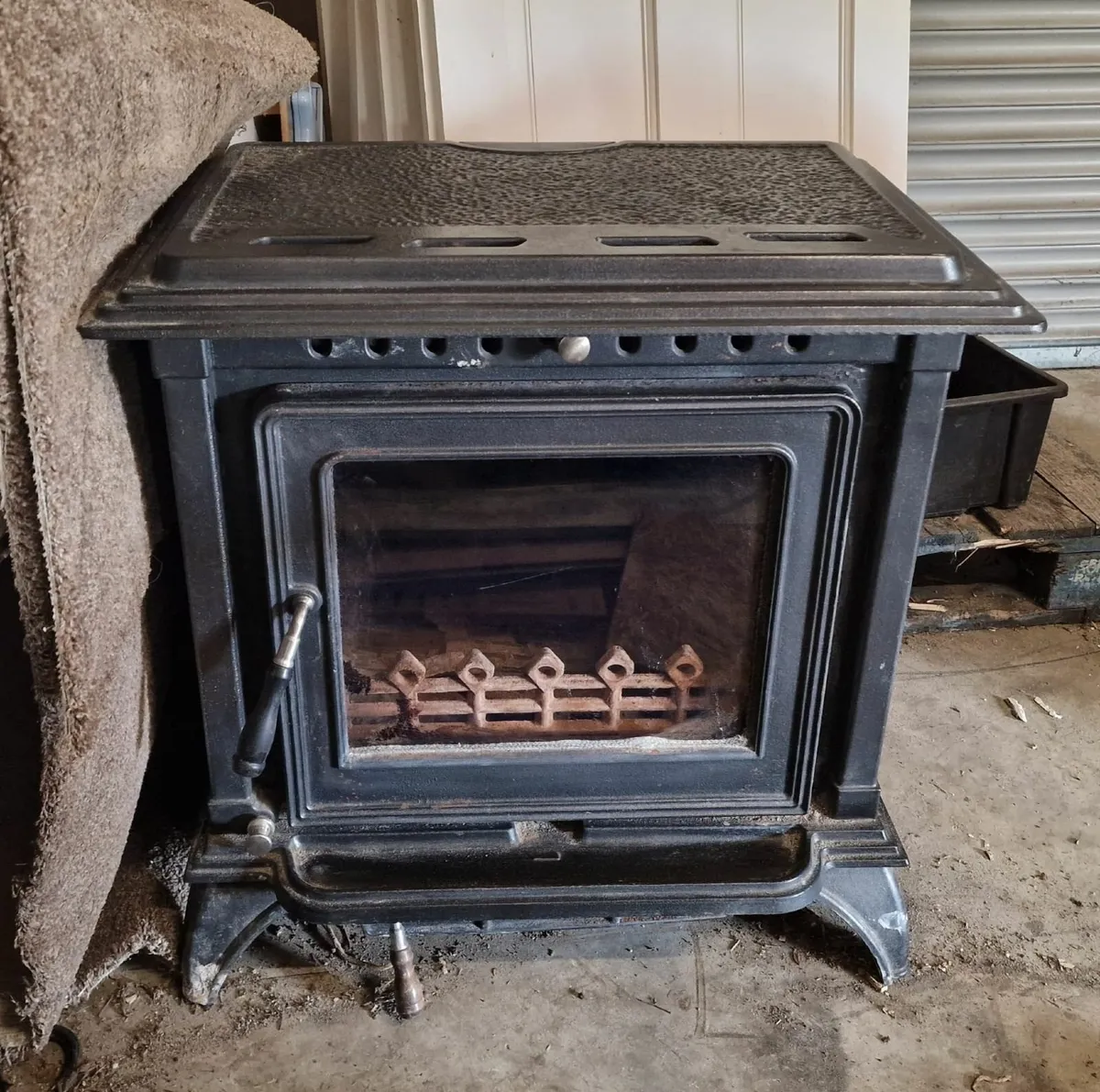 Stove - Image 1
