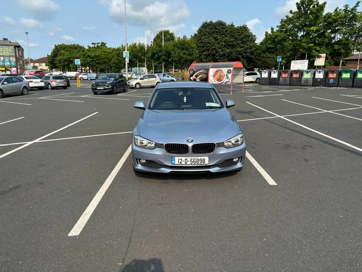 BMW 3-Series 2012 - Image 2