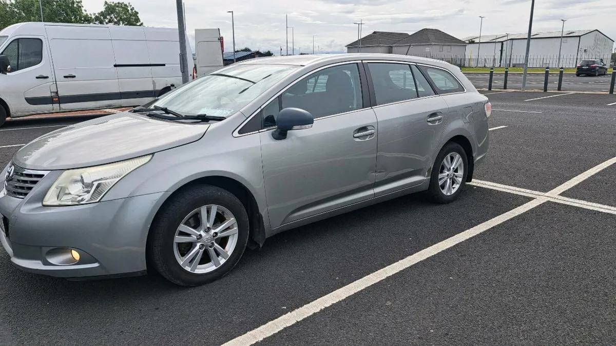 Toyota avensis estate 2ltr d4d - Image 3