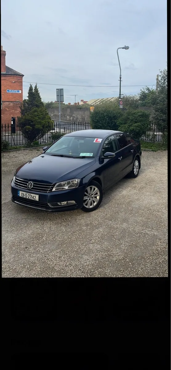 Volkswagen Passat 2013 - Image 1