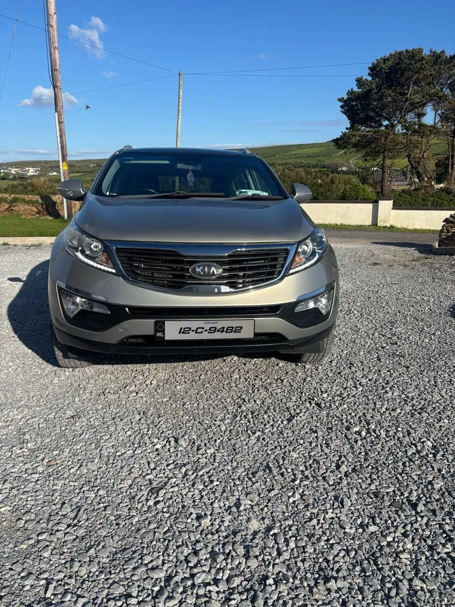 Kia sportage(low mileage) - Image 4