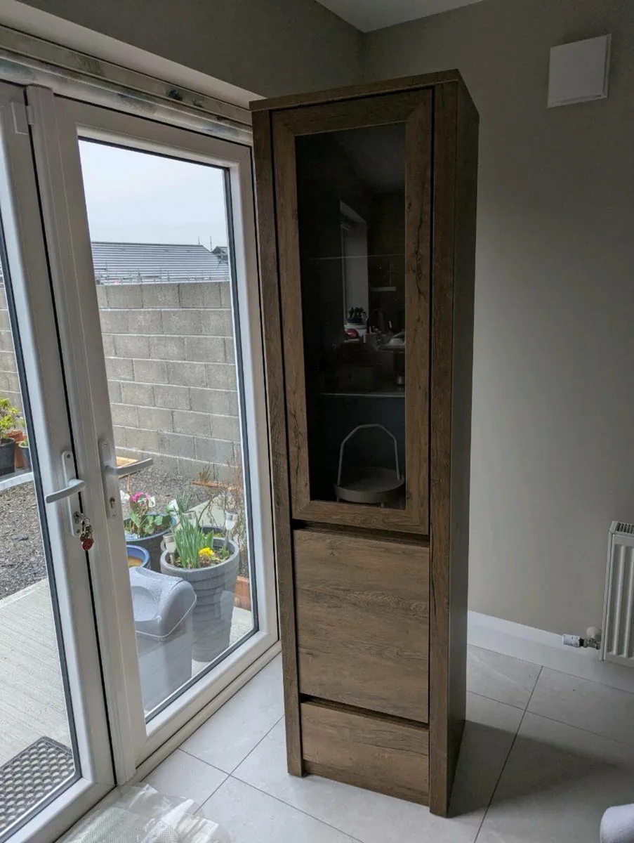 Display cabinet - Image 1